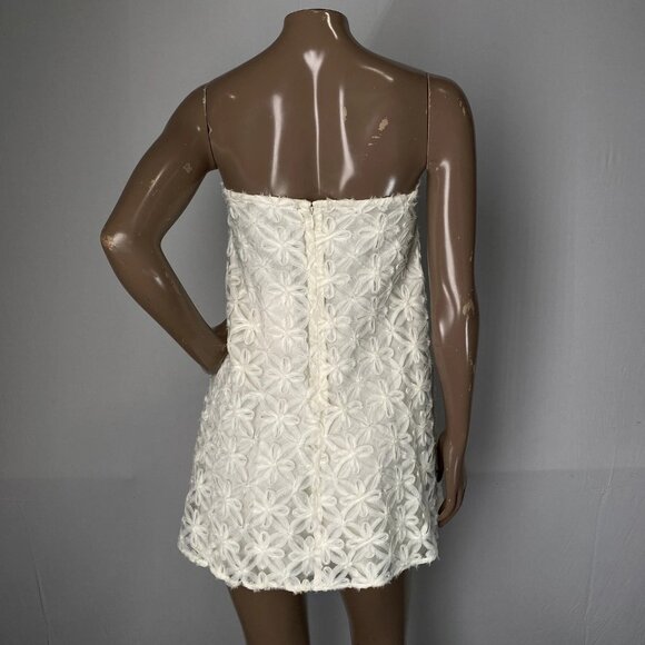 WeWoreWhat Women’s Strapless Floral Lace Mini Dress – Ivory - Picture 9 of 12